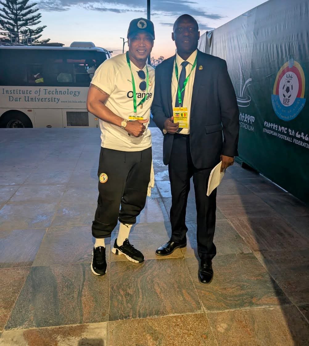 Okellodixon's tweet photo. From Vieira, Kanu, El Hadji Diouf, Salah, Emenike, Adebayor, Omar Africa's best ref,I have met them all.
#Teamnofitina https://t.co/7tVUbOh1WL