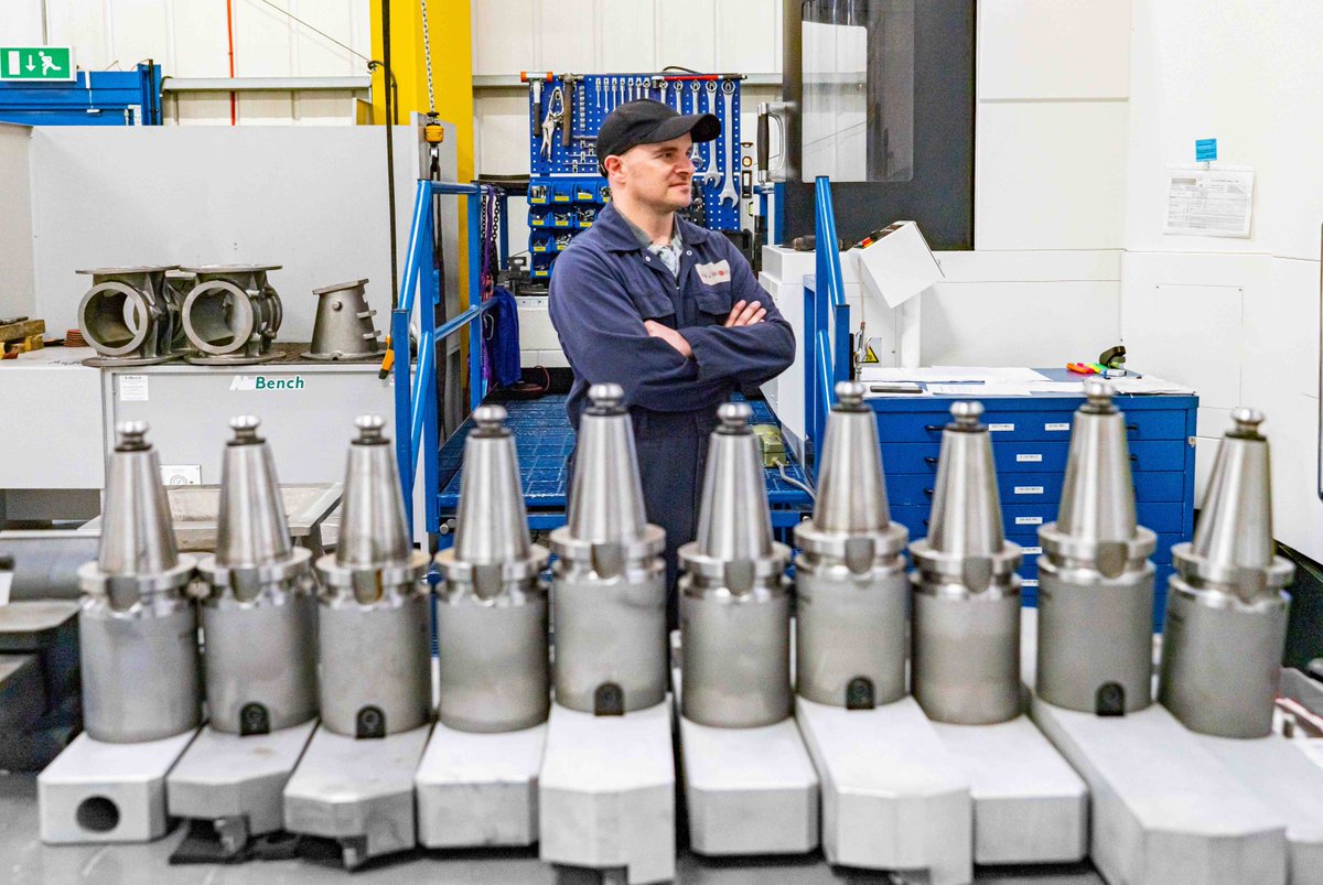 RotolokGroup's tweet photo. We’re starting #NationalManufacturingWeek celebrating the people who help make it all happen!

Our team is at the heart of our success, bringing experience, expertise &amp; a problem-solving mindset to everything we do, within a family-feel environment where everyone feels valued 🤝 https://t.co/B0nPf6soAC