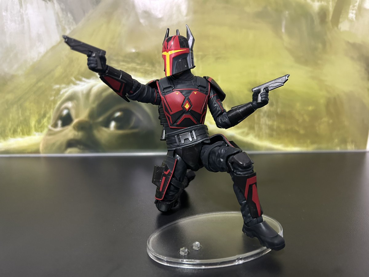thetoydbdotcom's tweet photo. Gar Saxon has arrived. The paint and detail are unreal, easily top 5 Clone Wars figure #BlackSeries https://t.co/lX2mKyYpuJ