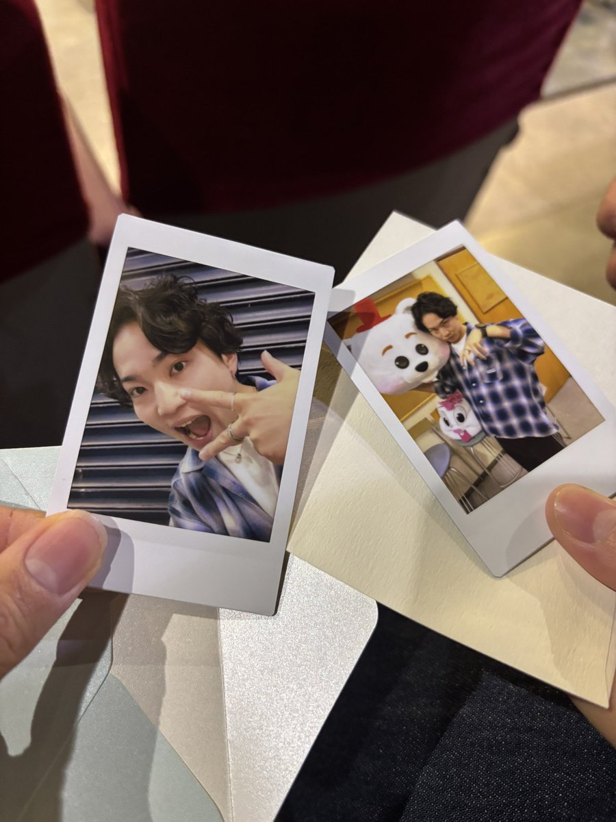 Rand__513's tweet photo. シンビオート チェキ 交換 譲渡

譲:画像のもの

求:たいがくんor定価

夜公演います！！
気軽にお声がけください✨ https://t.co/Kw00QrmYQi