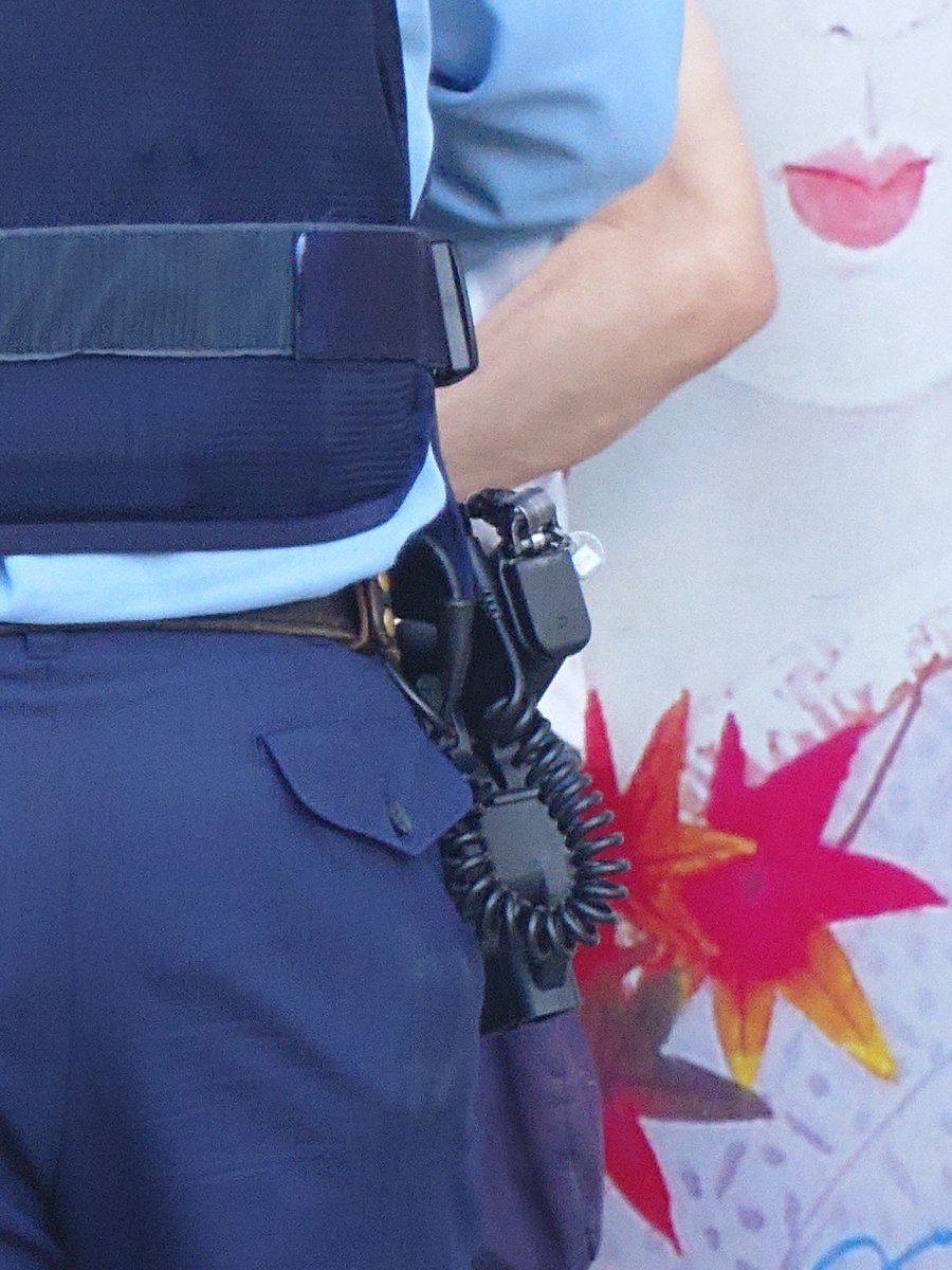 Trigger015_Osea's tweet photo. やっぱ大阪府警のグロック良いっすねぇ
街中で見れて嬉しい https://t.co/yuFuCOvaPv