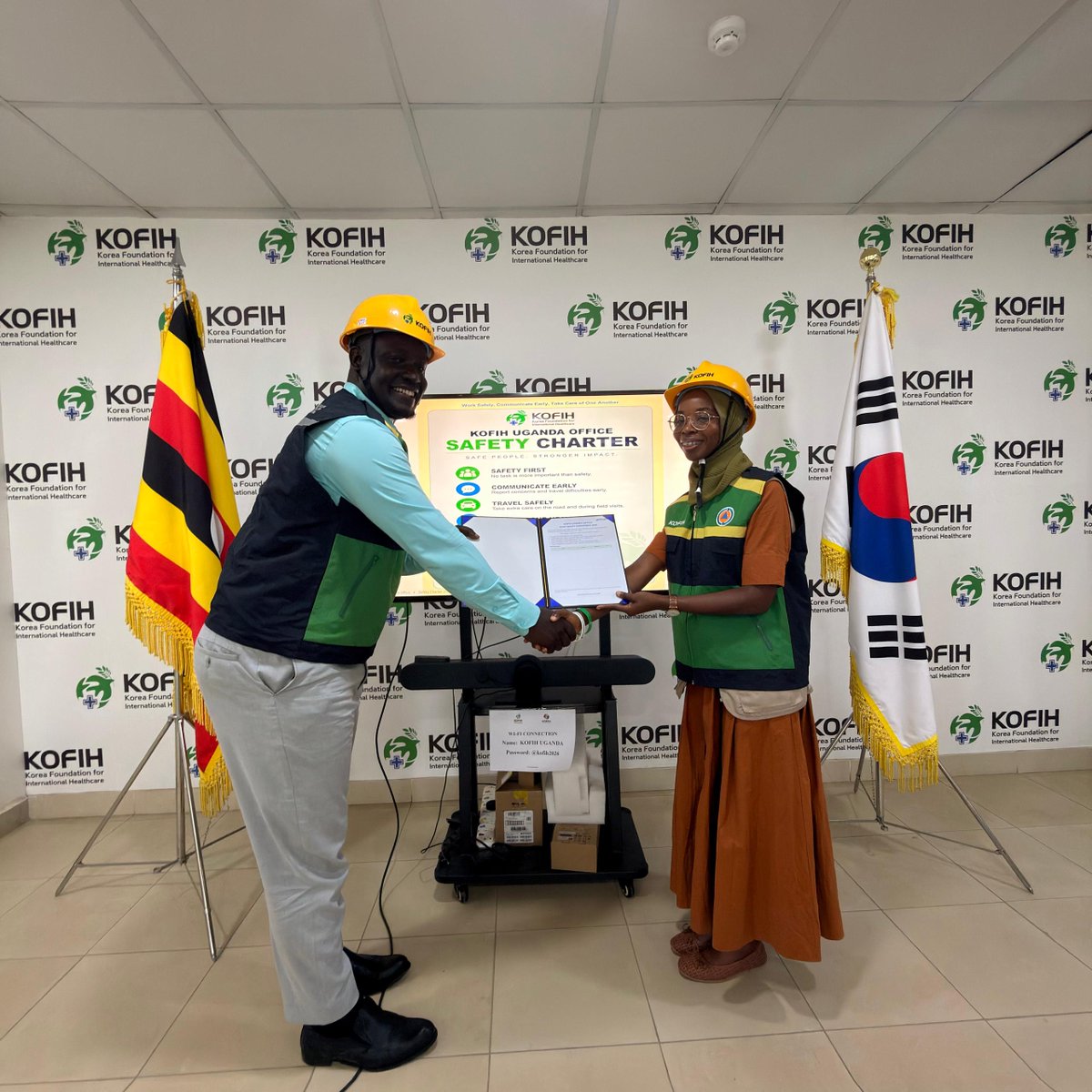 kofihuganda's tweet photo. The Safety Launch ceremony, as it happened.
@juwang_Baik @KavumaPrichard @WaiswaErisaSi @KaliisaRuth @achirosarah @gabrielssekito1 @nasherifah @KOFIHGhana @KoicaUganda @embassy_korea @PKofih 
 #SafetyFirst #WorkplaceSafety https://t.co/EZ5ixhK9ec