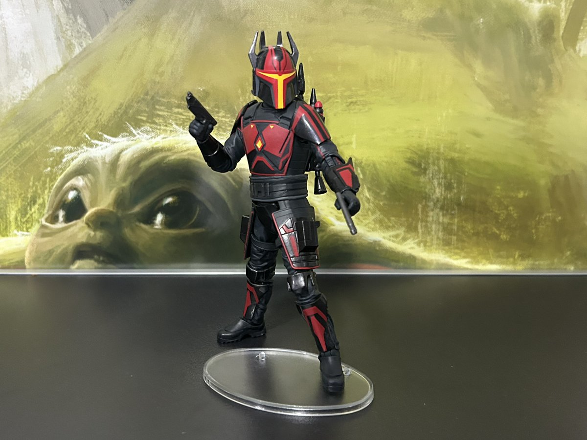 thetoydbdotcom's tweet photo. Gar Saxon has arrived. The paint and detail are unreal, easily top 5 Clone Wars figure #BlackSeries https://t.co/lX2mKyYpuJ