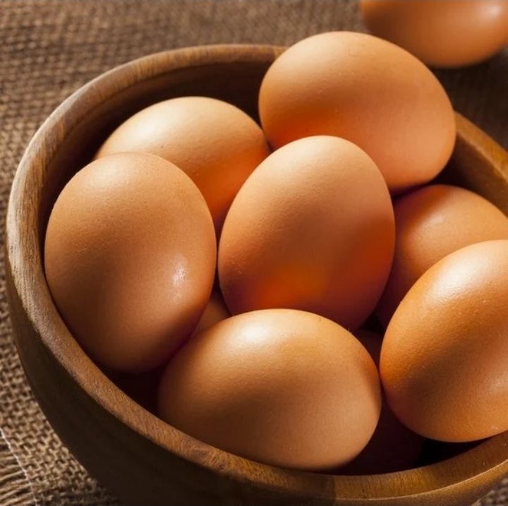 90s_Sage's tweet photo. As of this morning, I decided to go and prepare some breakfast for myself and the first thing that came up my mind was.....
how did the first person who saw an egg know it was safe to eat? 😭 https://t.co/eQmRCwFpm4