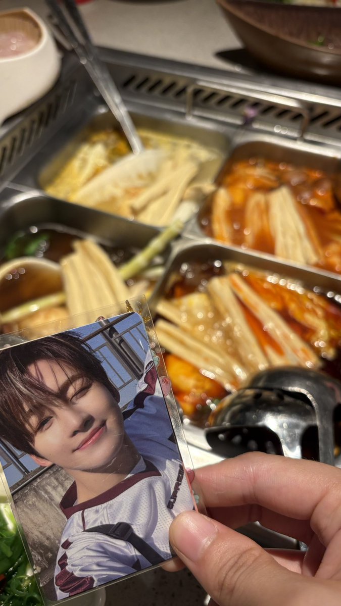 rangingiee's tweet photo. 지훈이랑 하딜라라 갔는데 첫만남 나옴ㄷㄷㅋㅋ https://t.co/Y5qx6Dj17c