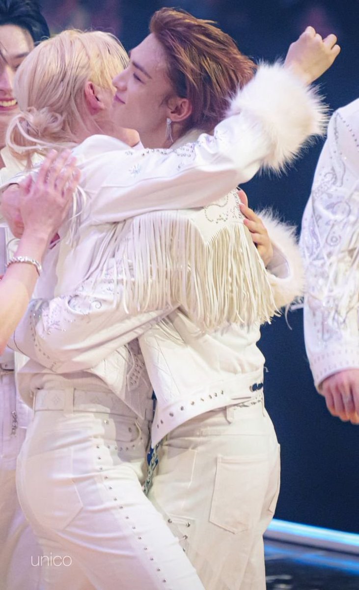 strawariberri's tweet photo. remember when hyunlix were pressed against eachother so hard that their belts got tangled together? i’m DIZZY https://t.co/ckgVR2UMJc