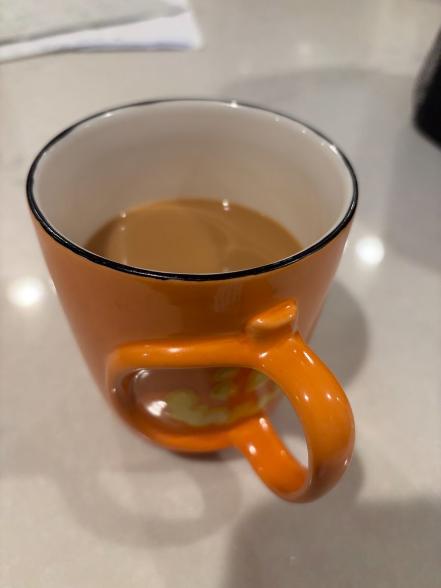 CAPTCorrespond1's tweet photo. @wainjoe 4:52 coffee Americano? https://t.co/vPzTXaMRli