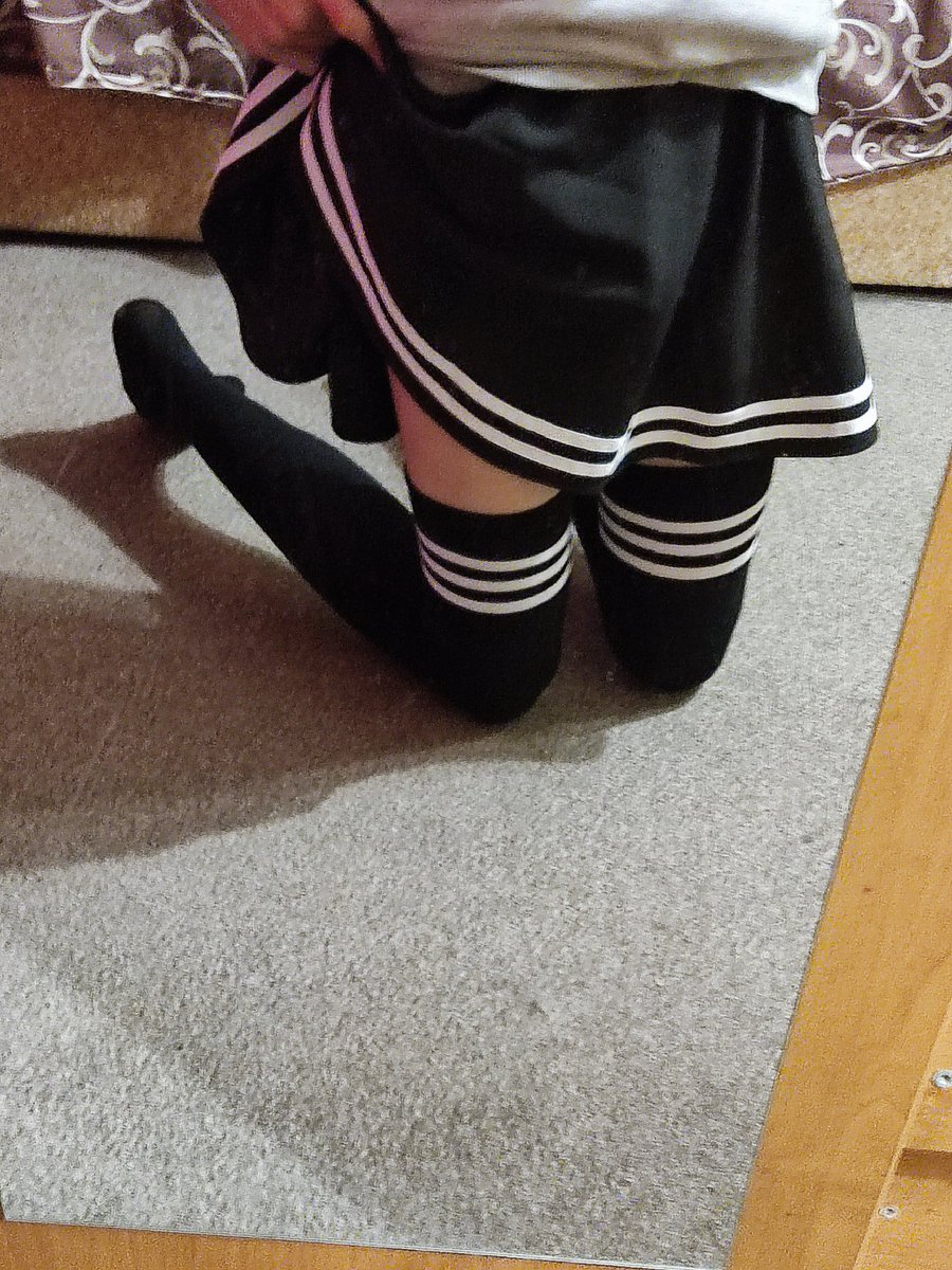 femformatcha's tweet photo. how's my skirt ? ♡ https://t.co/1gyGq6RpBs