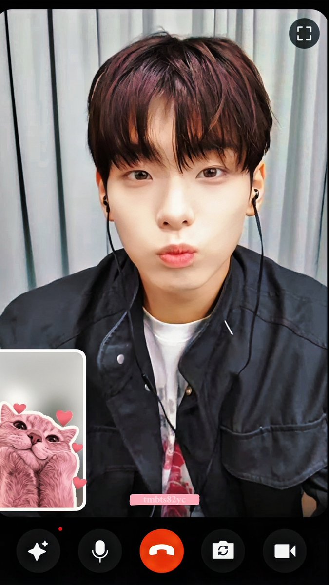 tmbts82yc's tweet photo. 261001 Dogyun! 😘
#82MAJOR #82메이저 #KIMDOGYUN #김도균 #DOGYUN #도균 https://t.co/tqnuCSOaeI