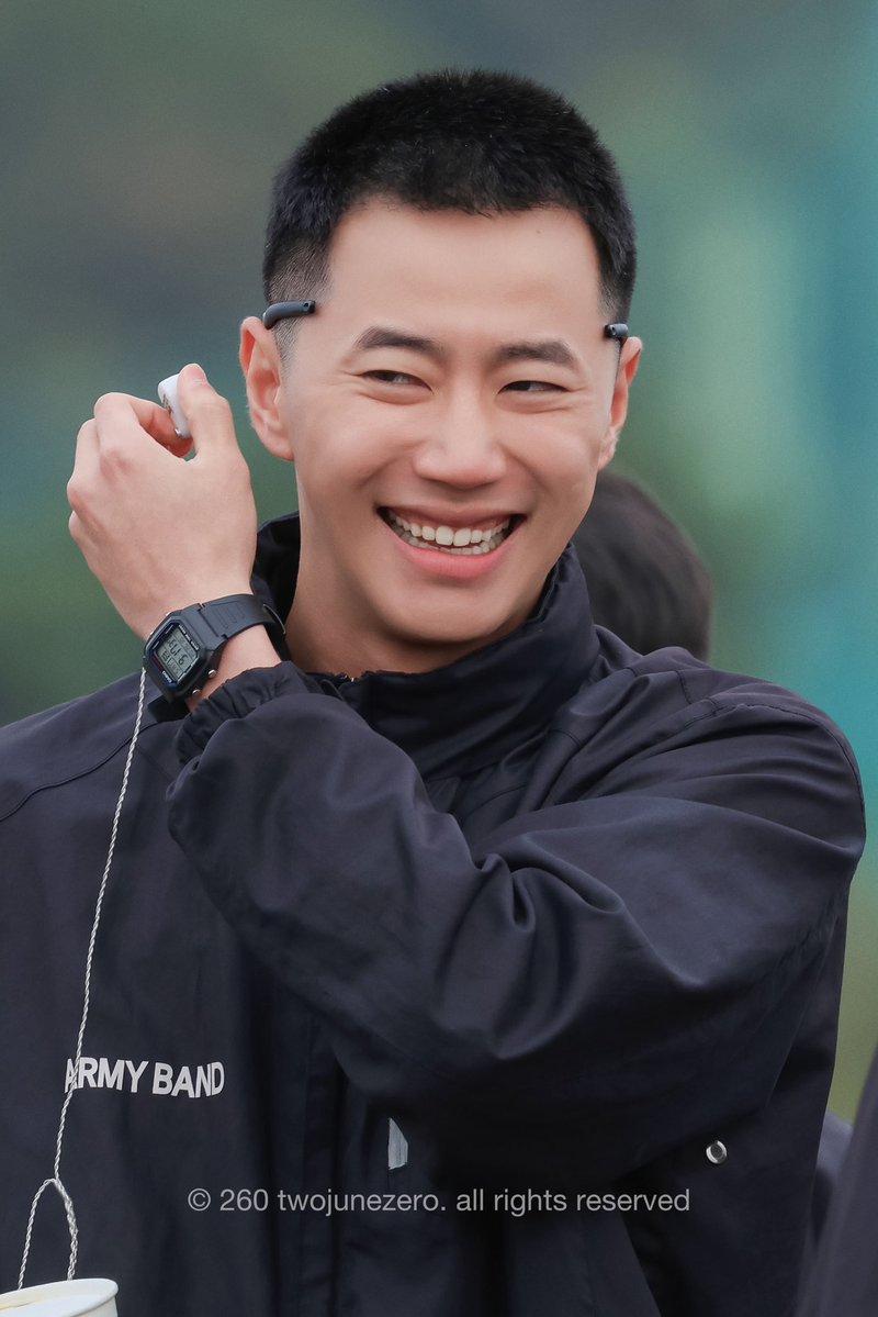 twojunezero's tweet photo. 261003 지상군 #이준영

쫌만 방심하면 귀여워지니까 조심하시길.. https://t.co/sYAm1onX4T