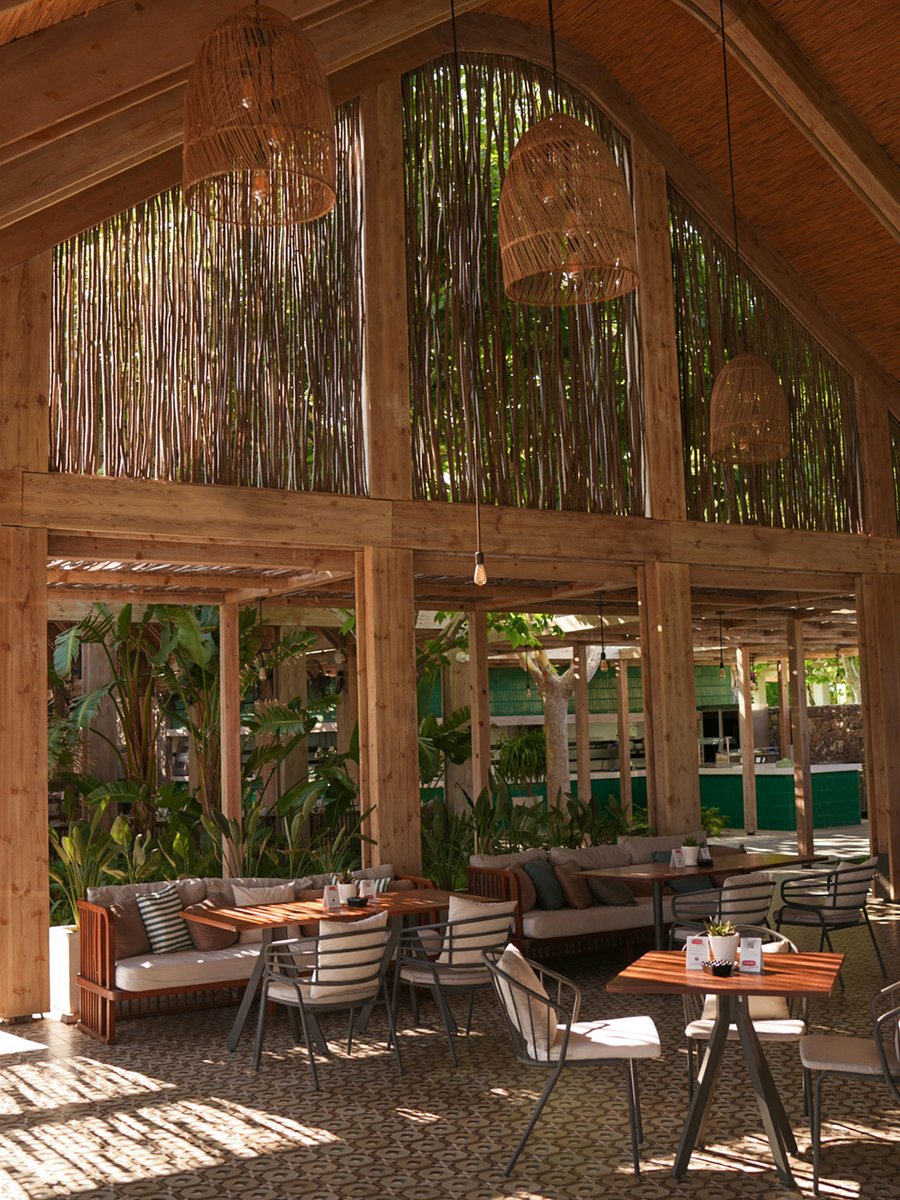 ElaResort's tweet photo. A quiet afternoon at La Sofa, where architecture invites relaxation.
#elaexcellence #feelwell #lasofa https://t.co/QANhAL5G8g