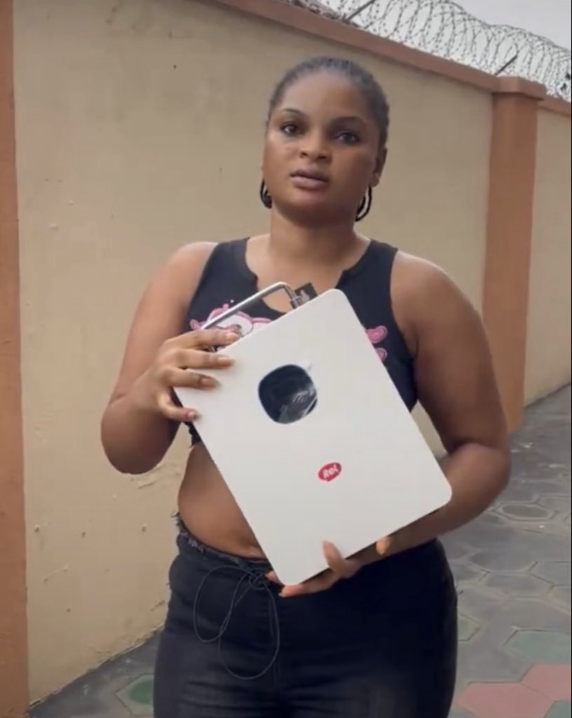 5VUBN's tweet photo. Wait, Itel arrested Enori?? I thought this was settled already. After all the free promotions she did for them is crazy 🤦‍♂️😭😭😭😭 https://t.co/Axf2eUnqZP