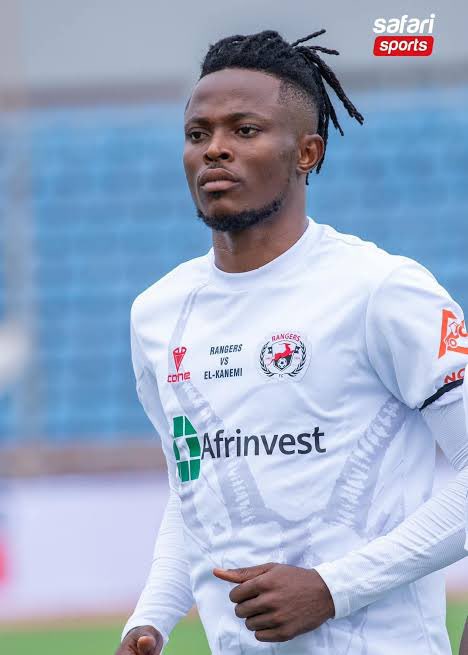 chudy_jnr's tweet photo. Enugu Rangers is the only Nigerian Premier League club that has standards. When it comes to class and steeze, the Flying Antelopes are in a league of their own.

They are the ONLY team in the Nigerian Premier League that consistently inscribes the names of their opponents on their matchday jerseys. 

That means 38 different jerseys every season, one specially designed shirt for every league opponent. 

No other club in the NPFL can boast of this!

The Real Madrid of Nigerian football.🙌