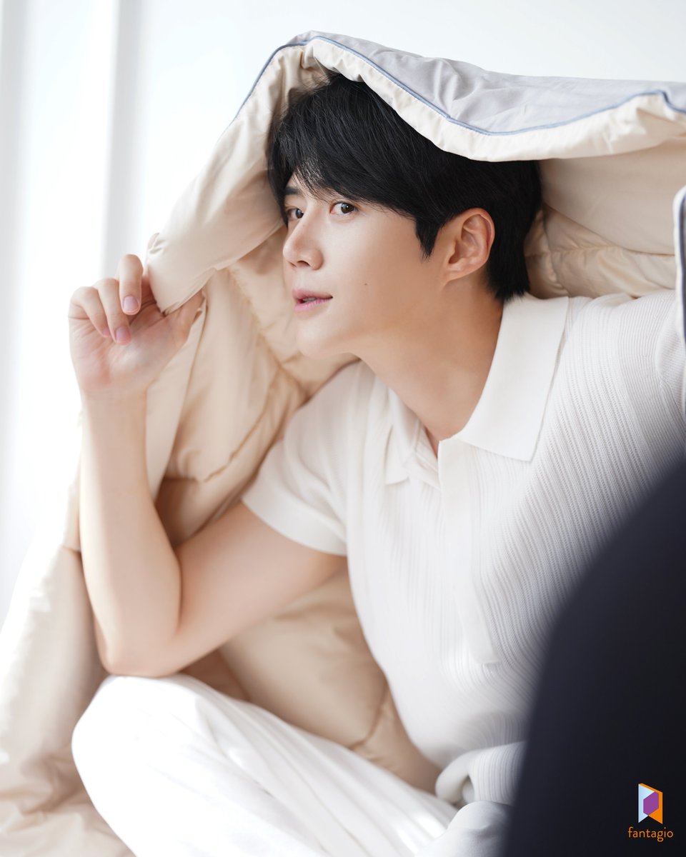 KIMSEONHO_offcl's tweet photo. https://t.co/csVYWt0Pgm