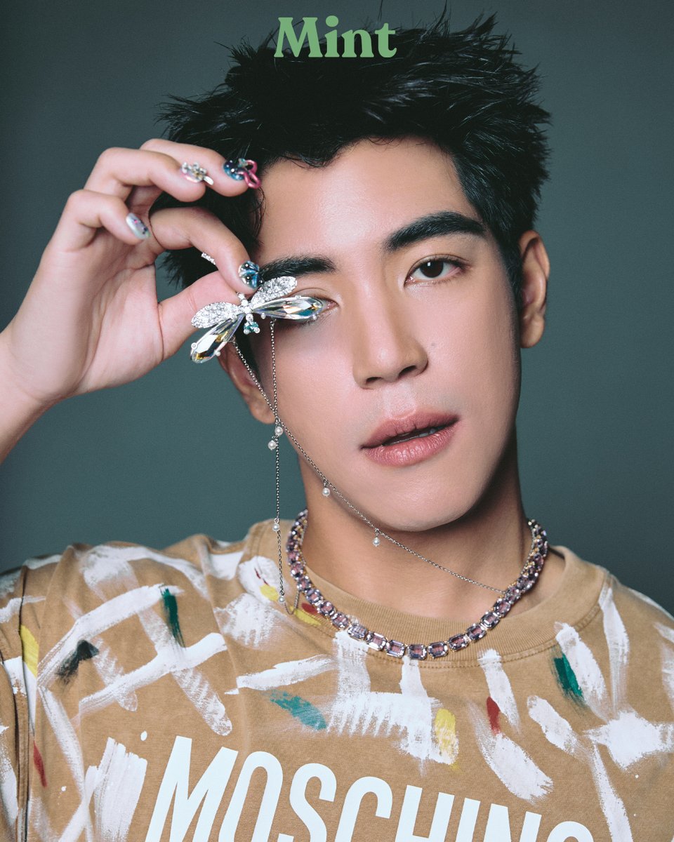 mintmag_th's tweet photo. “จนมาเจอการแสดง ชอบและได้รับบทใน GELBOYS นี่ละครับ พอเขาบอกว่าต้องทำเพลงนะ ผมก็ต้องรื้อมันขึ้นมาใหม่ แรกๆ ก็ยากนะ ไม่สนิทกับร่างกายและเสียงตัวเองเลย แต่พอได้ทำจริงๆ ผมก็กลับมาทำเพลงได้อีกครั้ง” #PIDEmonthapoom 💚

➡️อ่านบทสัมภาษณ์ https://t.co/T2rEFLiBkO

#GELBOYSxMintTalk
#MintTalk #MintVol36
#MintMagTH