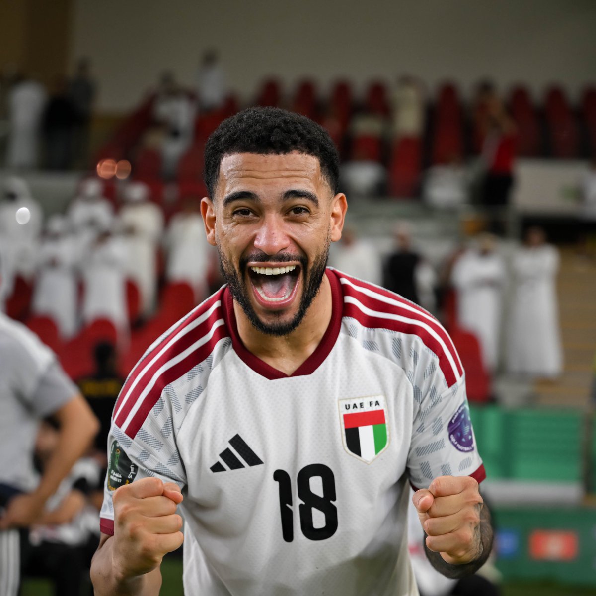 im7v7's tweet photo. عيال بلادي كلّي ثقه فيكم 🇦🇪❤️ https://t.co/852oGZcajX