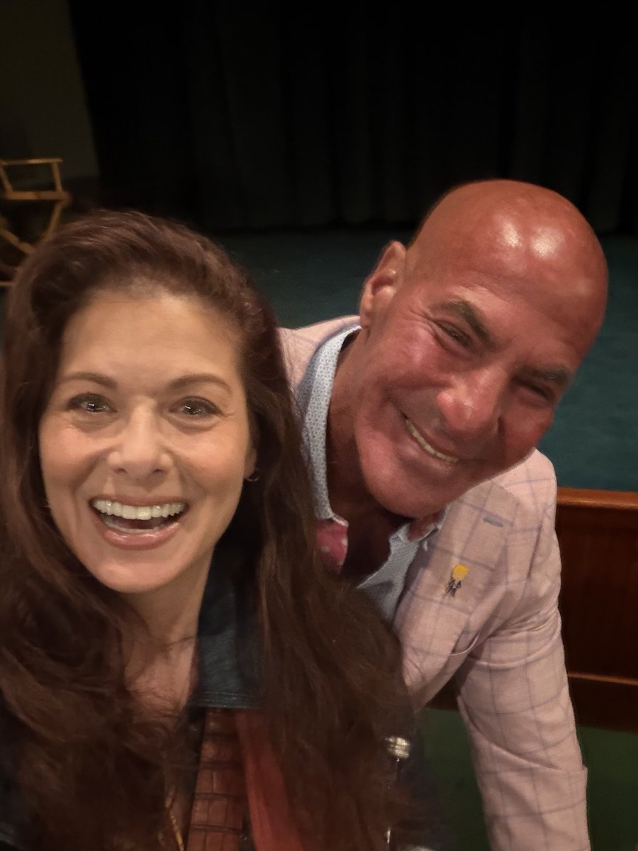 sidrosenberg19's tweet photo. Welcome aboard @Debramessing!

Vote @NassauExec in November!
Enough with high taxes, utility expenses and crime under that wretched @GovKathyHochul https://t.co/ASI8ndiJeL