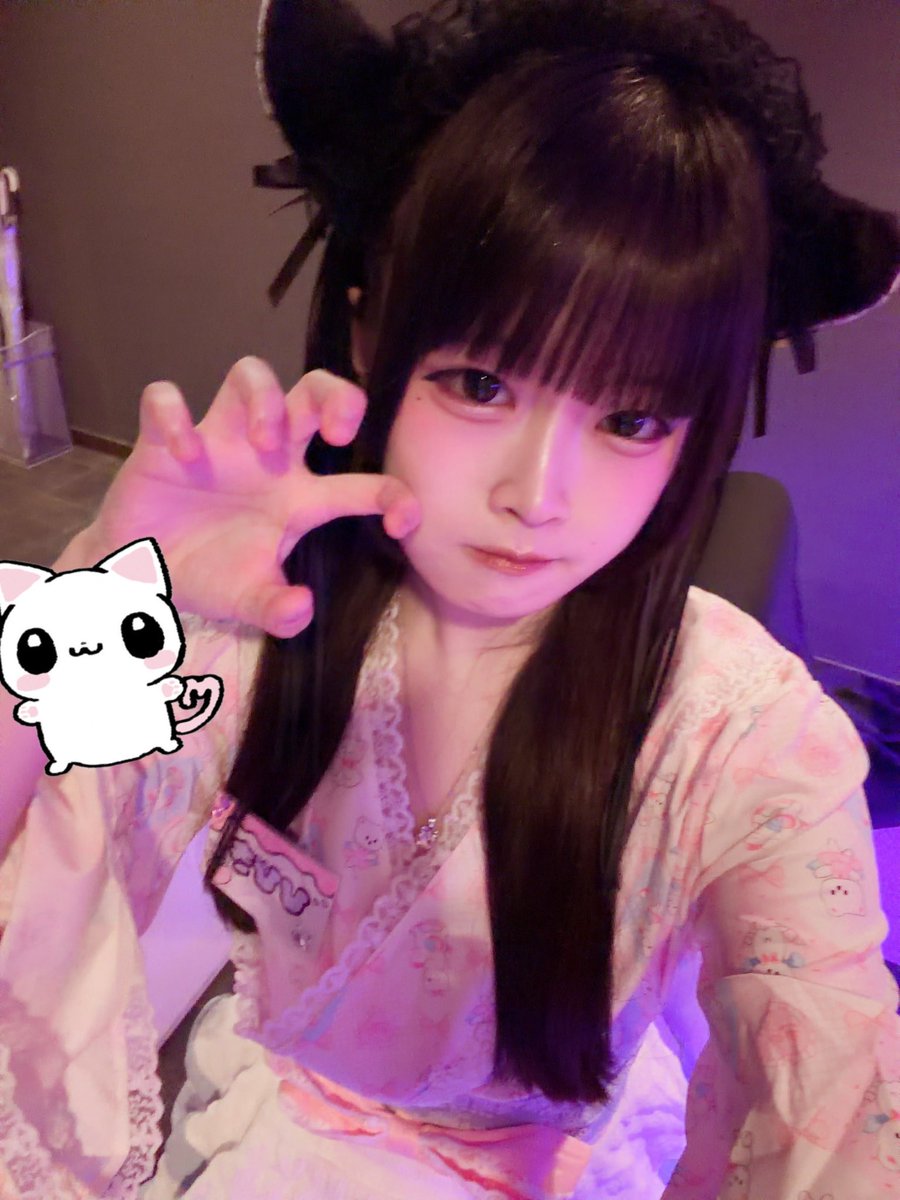hibityanyaa's tweet photo. おきゅいんˆ.  ̫.ˆ ฅ♡
21時までいるよ~ 可愛いの着てるから会いに来てにゃん🐈‍⬛🎀

 #大阪コンカフェ #心斎橋コンカフェ #ミナミ #宗右衛門町 #自撮り界隈 https://t.co/sQCqxx2eBy