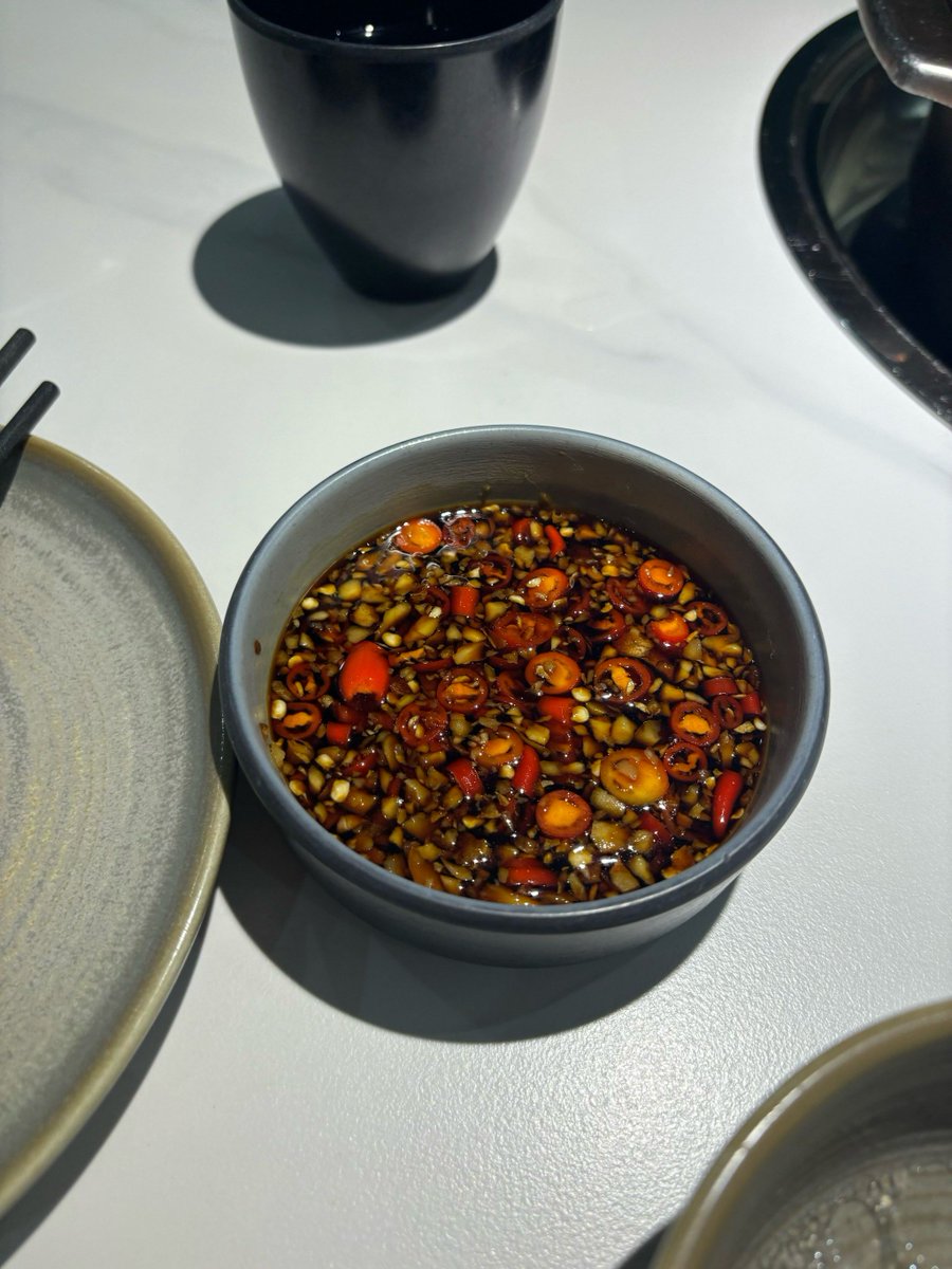 MumunMae3's tweet photo. This sandy meal has no vinegar, super authentic local vibe! https://t.co/fNgtN79Tch