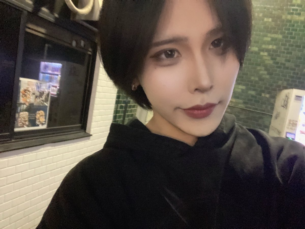 sou_ne_on's tweet photo. 自撮りガチわからん https://t.co/wBbO3qLpql