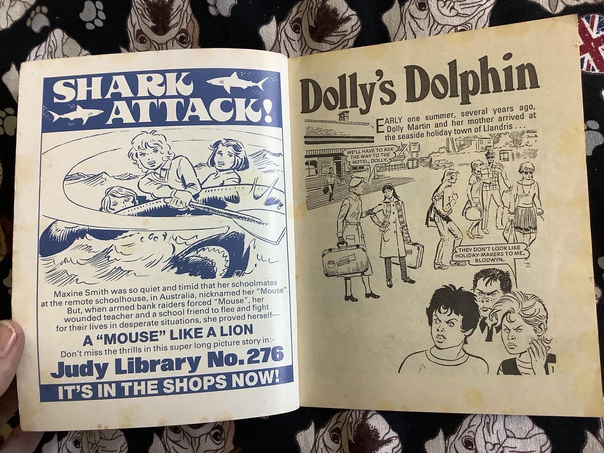 WatsonsVintage's tweet photo. A Fun #giftforher Rare Vintage 1986 βBunty' Picture Story Library For Girls Mini Comic No. 276 Comic Strip Story - Nostalgic Retro 40th Birthday Gift & Tag https://t.co/ESHK9RtSi0 via @Etsy #VintageComics #Bunty #1986Gift #Dolly #GiftForDolly #RetroGift https://t.co/yhUOzeDsXT