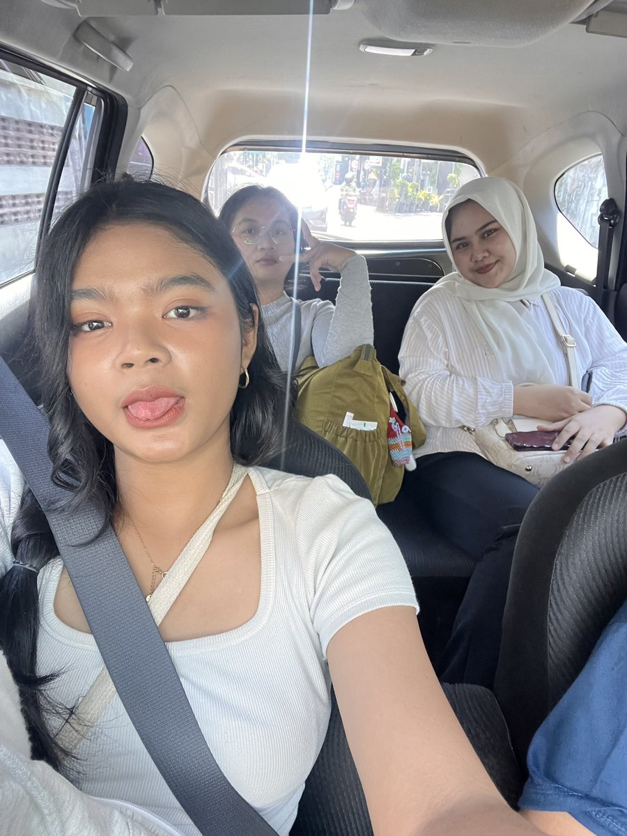 terputri's tweet photo. hai semarang sider https://t.co/Ur9ziAsenk