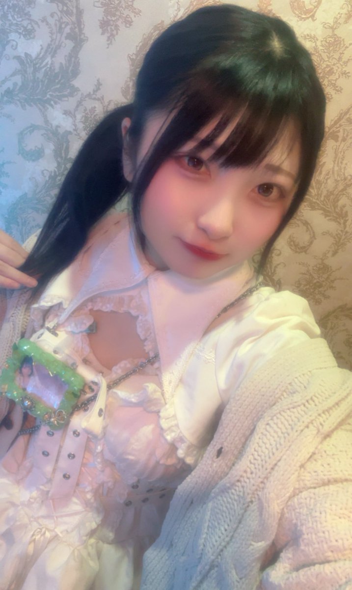DEVIMED_remon's tweet photo. ろぐい❣️❣️

なんか衣装ひさしぶり？毎回言ってる気がする笑笑
絶対！！集合待ち！！

🌟遠隔🌟
https://t.co/scQRiQCBld

@Solomon_1218 

 #大阪  #京橋  #コンカフェ  #いいね返し  #いいねで気になった人お迎え  #営業  #大阪コンカフ https://t.co/NPTMFZcM9w