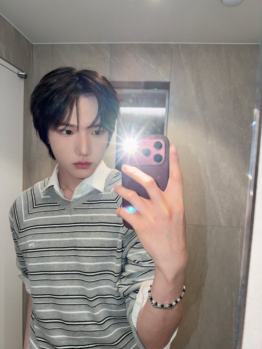 KEYVITUP_inkode's tweet photo. [#현민]

키퍼들 ~ 무지막지한 녀석 등장 🤌

#️⃣ #KEYVITUP #현민이가_来た

#HYUNMIN #현민 
#KEYVITUP #KVP #키빗업 https://t.co/Yk9LYxxe3a