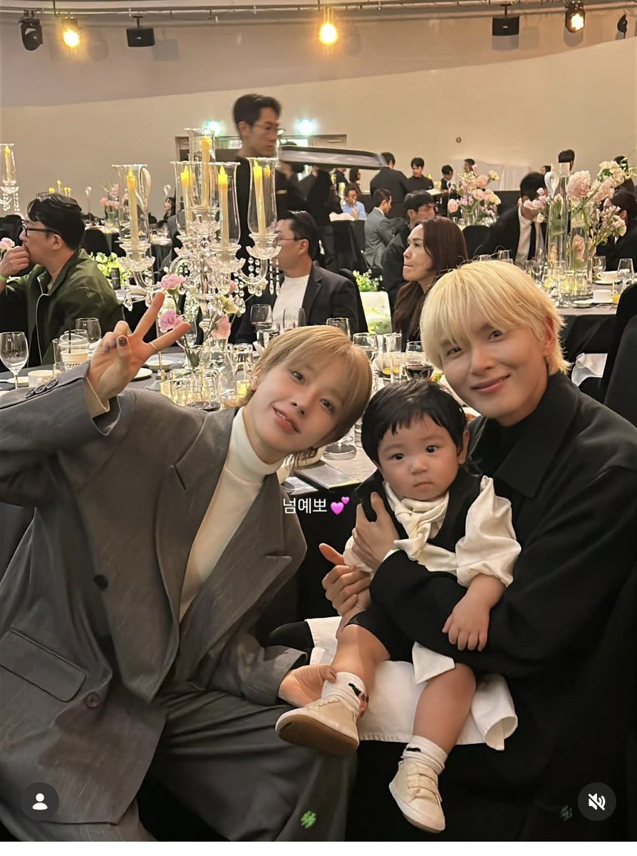 teukker's tweet photo. RYEOWOOK…. ARI… OH MY GOD…. https://t.co/0DuqjyRwbw