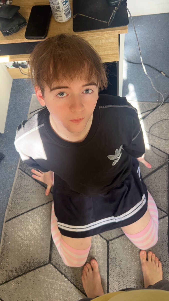 Tjmblade2's tweet photo. Just a little femboy on his knees waiting to service you sir, i promise im a good boy 🙈🤭
https://t.co/W34BTRRWP8
#gay #bottom #gaylad #cnc #buldgepants #gaybottom #teen #teenboy #gaysex #twink #twinkie #horny #gaypup #nsfw #Onlyfans #gayteen #submissive #onlyfansboys #kinky #onlyfansvideo #master #dogboy #goodboy #kink #femboy #onlyfanstwink #lgbt #gaytwitter