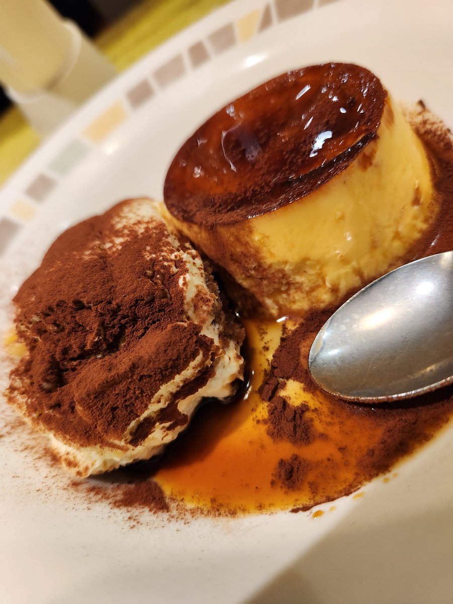 naoko___chanko's tweet photo. サイゼぇー！ご飯よりデザート派です https://t.co/jKs6zglaHi