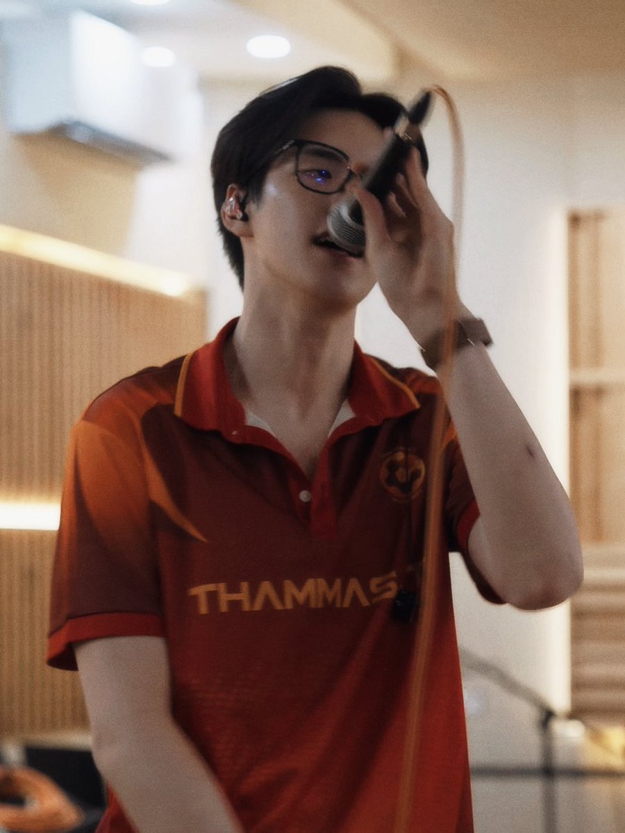 winterjence's tweet photo. เฮียภูมธ 🫠🫠🫠 https://t.co/alvLVl44nO