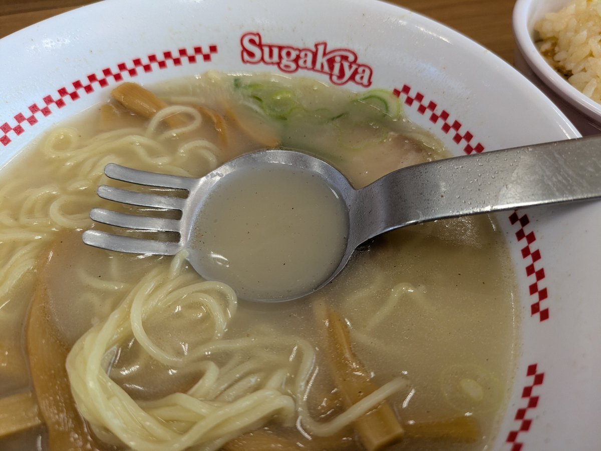chibaken333's tweet photo. これが噂のラーメンフォーク！#寿がきや　#スガキヤ　#ラーメン https://t.co/YPmziWHlPZ