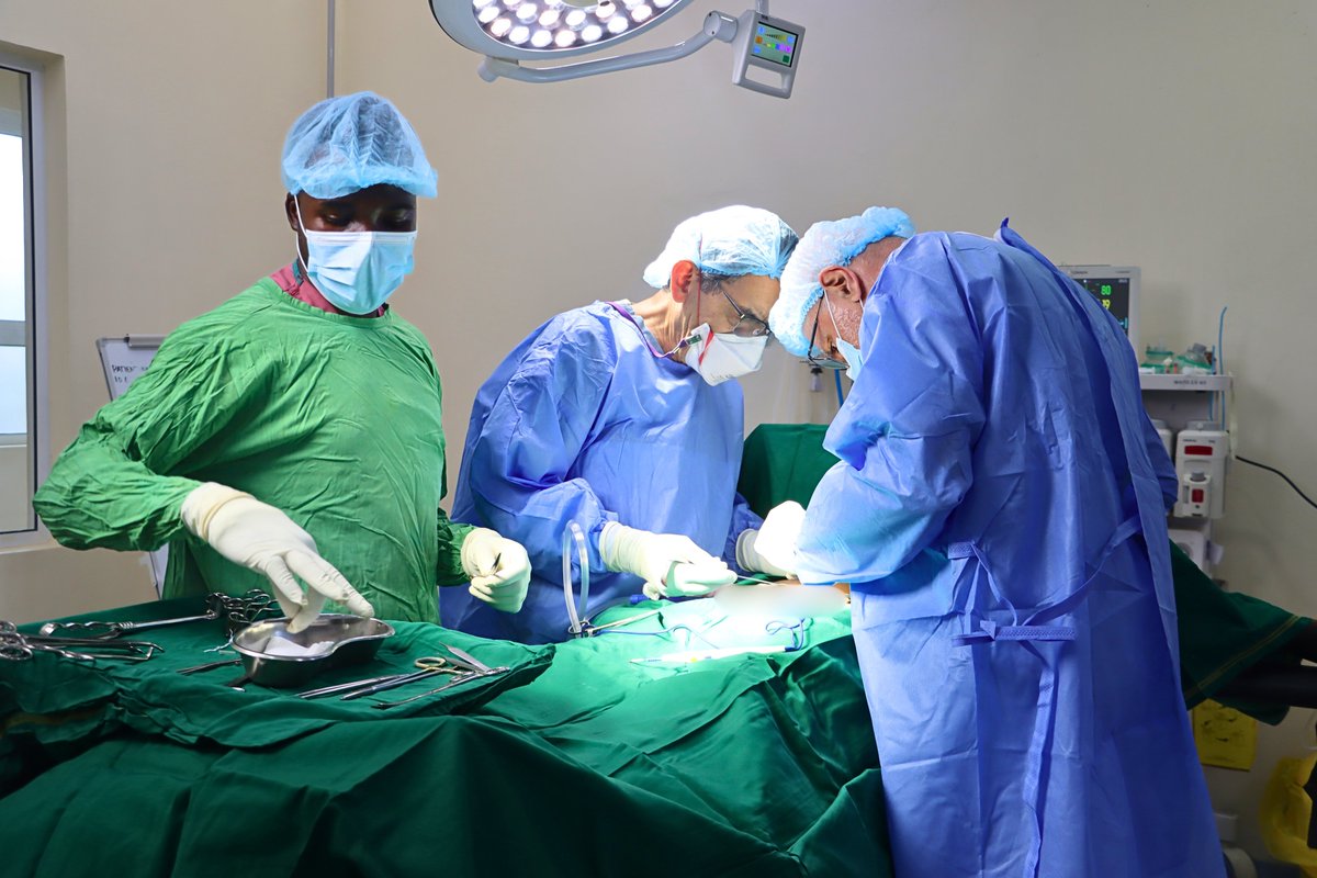 Matibabuinfor's tweet photo. Day 1 of the Matibabu Surgical Intervention Services.

Yesterday, our surgical teams were in theatre providing patients with needed surgical care.

Alongside the surgical camp, free breast &amp; cervical cancer screening also began.

#MatibabuFoundation #SurgicalCamp #CancerOnWheels https://t.co/A4wr1ILt7Y