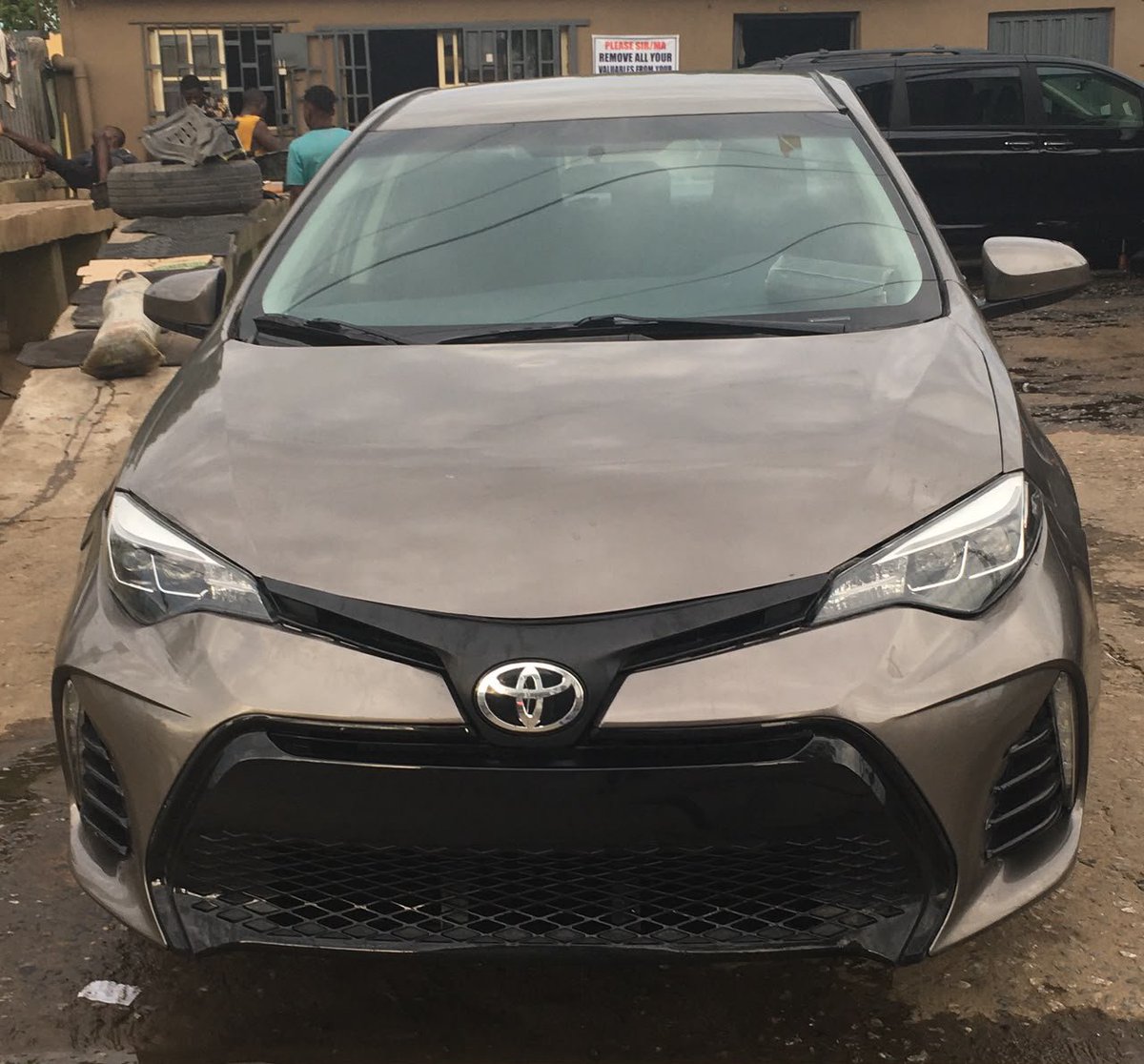 hillsdavid04's tweet photo. AWWOOOOF DEAL!!!! 🔥

*NEAT 2018 TOYOTA COROLLA LE* 

FOREIGN USED(TOKUNBO) 🇺🇸

 *ACCIDENT FREE* 🆓 
DUTY FULLY PAID ✅ 
    *2026 ENTRY*
PERFECT CONDITION

*Prize: 10M* 
Settlement: *400k* 
Location: *AGO PALACE*

CAR IS PARK INSIDE IMPORTER 🏠 TOKUBO https://t.co/oKhCNEcVjP