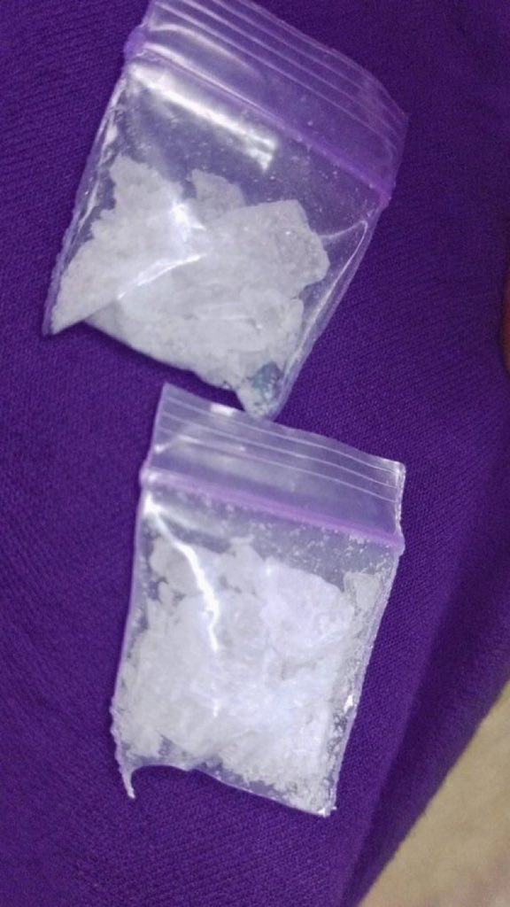 hoangbotuoi256's tweet photo. @nhat90271 @DuyHai_143 telegram
Keo , ke , nước vui , ice  HF… ai cần thì liên hệ qua telegram trên giúp mình nhé https://t.co/og7tduP18x
