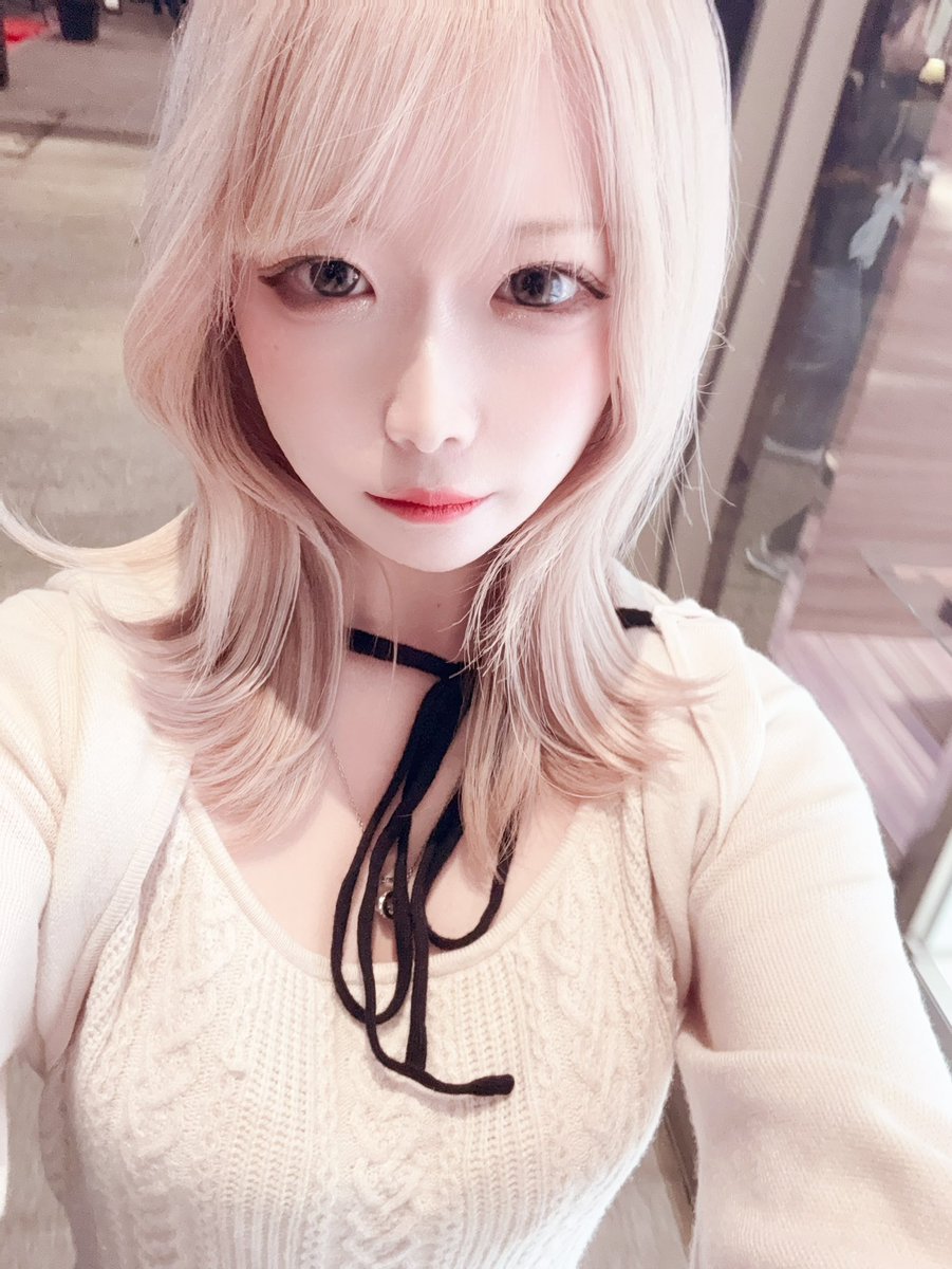 xx__0loc's tweet photo. 雰囲気変えてみたどうだー👉🏻👈🏻 https://t.co/KbnM6AjIfR