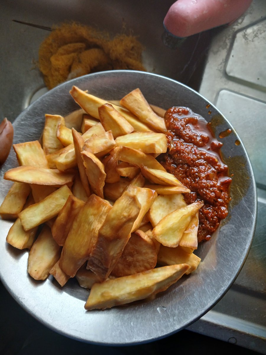 ChrisHub002's tweet photo. Something light for breakfast 
do you care to join 🤔 https://t.co/Yaexz6Awy2