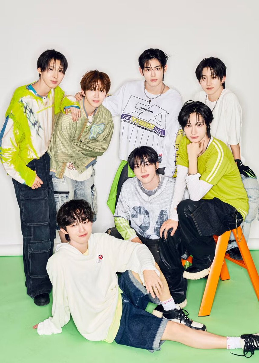 ellejapan's tweet photo. #KickFlip が5thミニアルバム『KICK OFF THE WALL Pt. 1』で本日カムバック🎉　7人の多彩なキャラクターとフレッシュな魅力が詰まった、2025年5月の来日インタビューを振り返り🛹💫
#KICKOFFTHEWALL_Pt1 #KickOffTheWall

▼記事はこちら
https://t.co/IN5xVsSfzJ https://t.co/2XcnGom71F