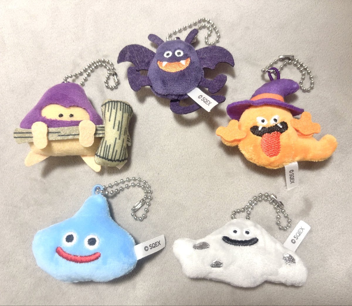 pecoyusa's tweet photo. いつも配信遊びに来てくれて
ありがとう ߹𖥦߹
みんなが見てるから頑張らなきゃって思うのになかなかに下手でwww
スパローほんと難しい早く慣れたい😭
でもそれでも見に来てくれてほんと
嬉しいです꒰՞ ܸ. . ܸ ՞꒱ありがとう
ゆさが最近嬉しかったキーホルダーシリーズ🫪載せとくねw https://t.co/0eQgP90CxU