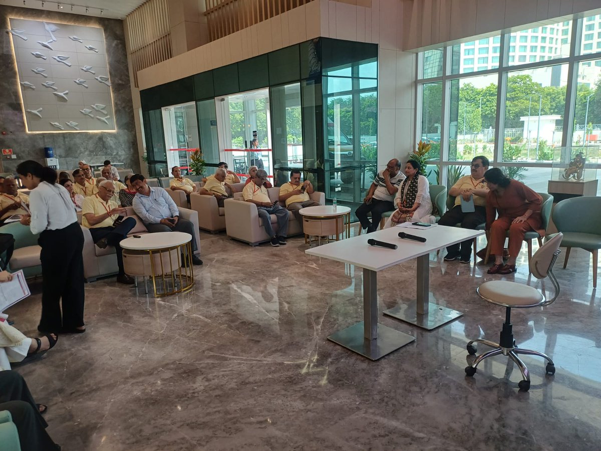 DCP_IFSO's tweet photo. Stay safe online: empower our seniors

#IFSO recently hosted a Cyber Crime Awareness Program at Amrix Hospital in Dwarka Sector-19, Delhi, with 100 senior citizens eager to learn about online safety. The session highlighted common cyber frauds and essential preventive measures. https://t.co/6f3ZezpYb5