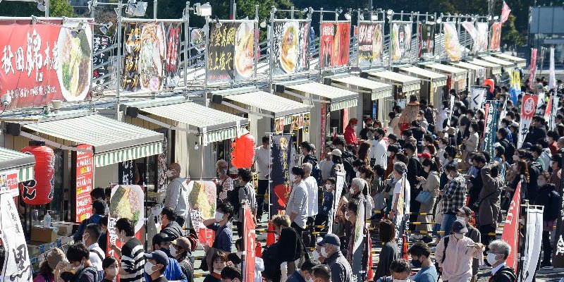 Omotikun400's tweet photo. 東京 ラーメン祭り🍜

昼過ぎが意外と狙い目です🖐🏻

夜を待たなくても早めから動くので、前半で数を作れる日もあります🙆🏻‍♂️

時間を有効に使いやすいです‼️

♻️❶⑤⓪⓪
___________ https://t.co/OCilyPXXnQ
