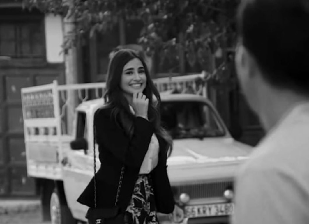 fp_asram's tweet photo. Ben sizi çok özledim ❤️‍🔥😘
#hazcih #asram https://t.co/66f37Ng9it