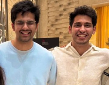 archie86016's tweet photo. Both scammers!!!... BEWARE, DO NOT INVEST on @0xCapx 

Thank you for the money #Capx fam 🤣🤑😈

@vb_tyagi (left)
@sharvilmalik (right) https://t.co/8IpVWPvlGV
