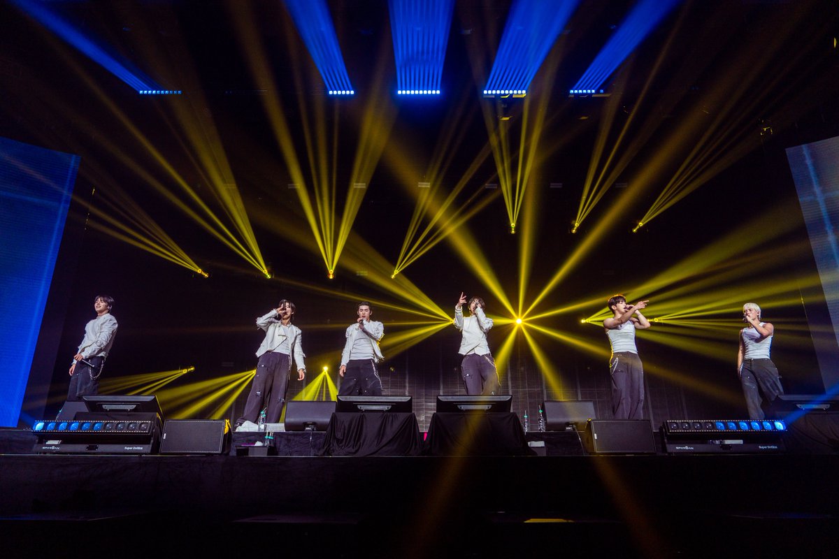 imemalaysia's tweet photo. 𝗜𝗗𝗢𝗟 𝗥𝗔𝗗𝗜𝗢 𝗟𝗜𝗩𝗘 𝗜𝗡 𝗞𝗨𝗔𝗟𝗔 𝗟𝗨𝗠𝗣𝗨𝗥

Last Saturday was 𝙇𝙞𝙠𝙚 𝙁𝙞𝙧𝙚 🔥🇲🇾
Thank you Malaysia 82DE for lighting up the night with 82MAJOR ❤️‍🔥

#IDOLRADIO
#MBCRADIO
#82MAJOR #82메이저
#iMeMY #iMeMalaysia #iMeAsia
#PetalingJayaMarriottHotel
#MALAYSIA #KUALALUMPUR
#INSPIRELIVEARENA