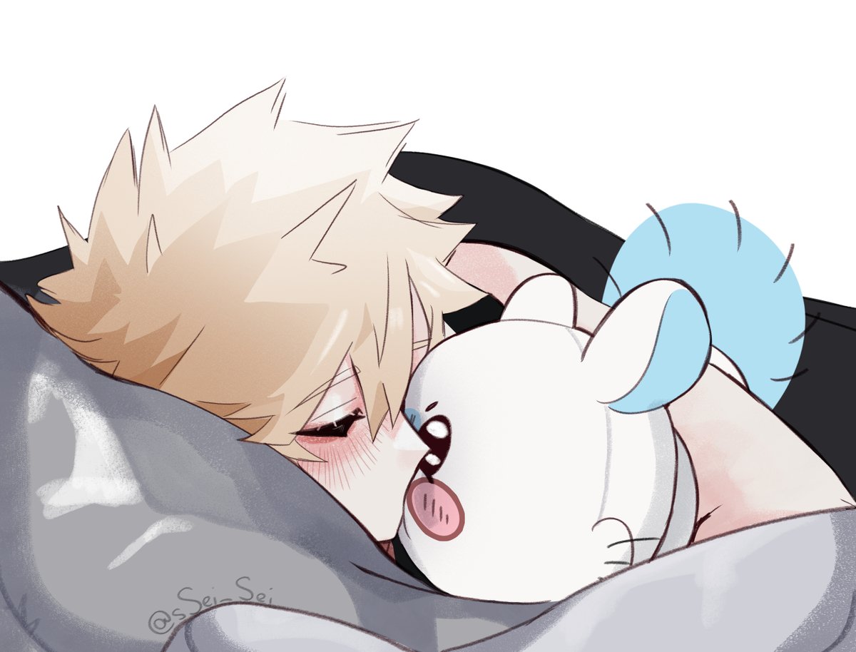sSei_Sei's tweet photo. Tengo un peluche de momonga y siempre que despierto esta allí super lindo con su cara enojada, y quise dibujar a katsuki con él https://t.co/V8zFn7Zn4n