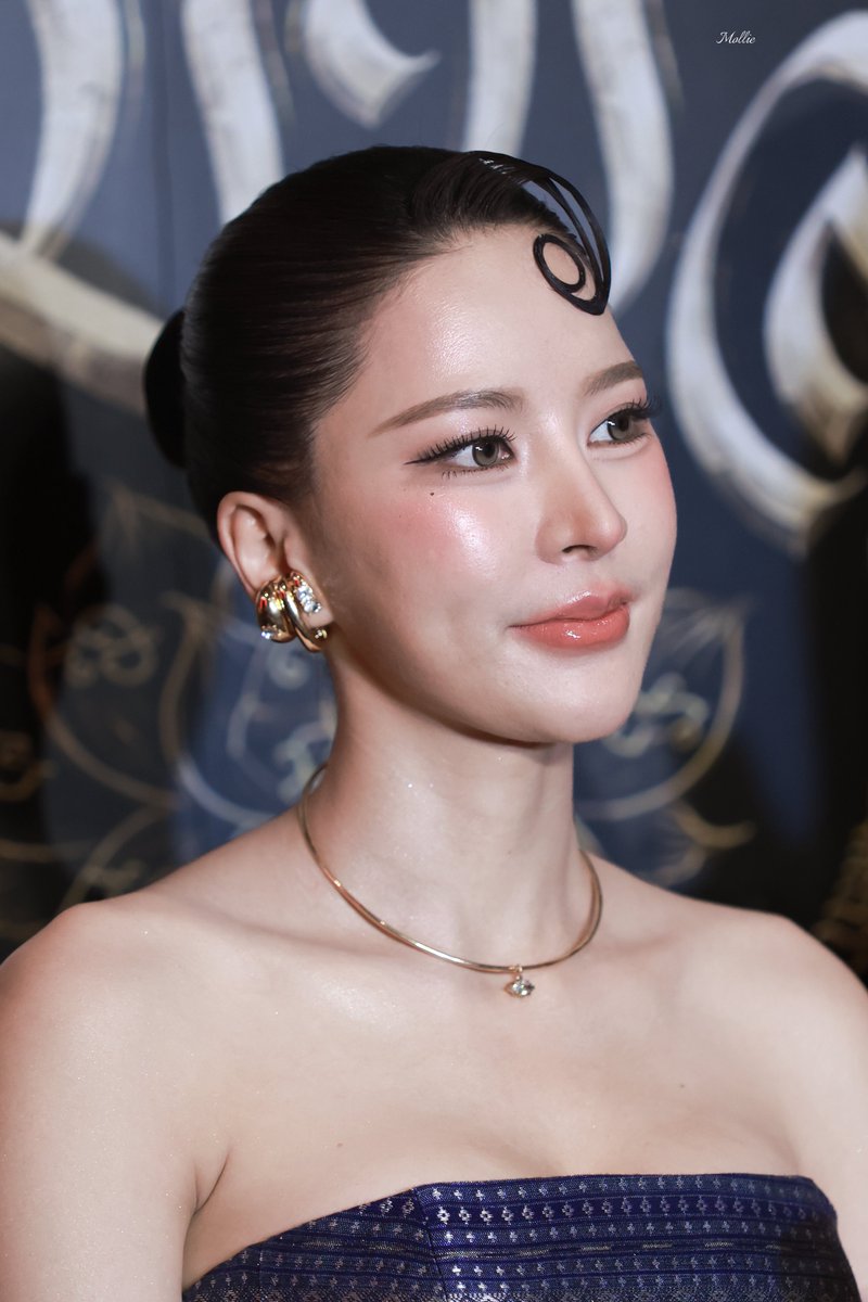 mollie8119's tweet photo. เวลาปอนอยิ้มมีจุ๊บนางฟ้าด้วยน่ารักจัง☺️

KHOM KHLANG SPECIAL EP5
#ข่มขลังตอนที่5 
#puinoonbint
#Puinoonwrsr
#ปุยนุ่นวรางค์ศิริ https://t.co/CaNKmI0BOL