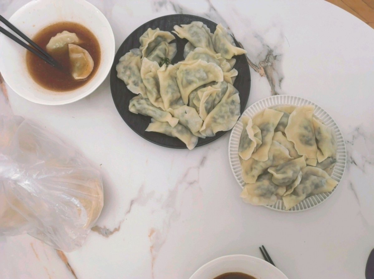 ariari18____'s tweet photo. 餃子大好きでよく中国人夫が作ってくれる。美味しいー！ https://t.co/UjxIlmlD0x