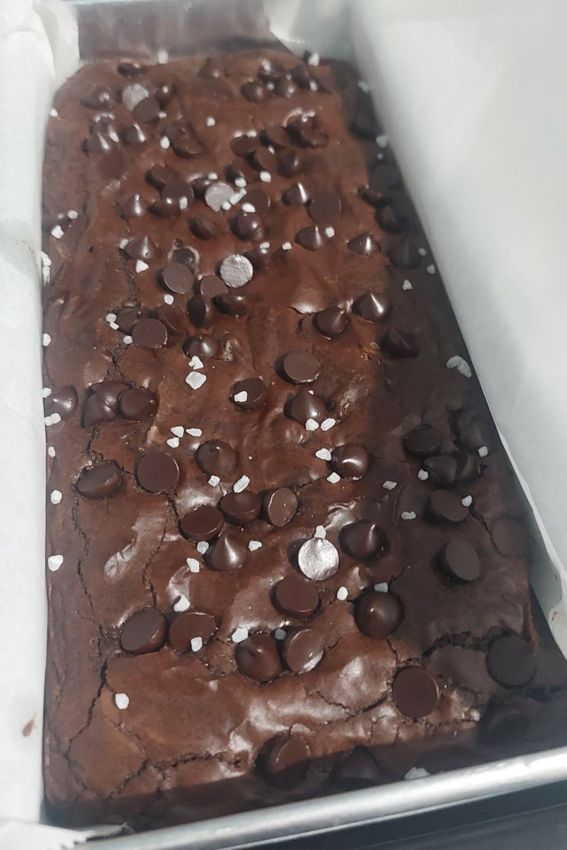 mutiaraai_'s tweet photo. Fudgy brownies pesanan kemarin

Alhamdulillaahdzii bi ni'matihii tatimmus shalihaat https://t.co/S5aJd7u12c