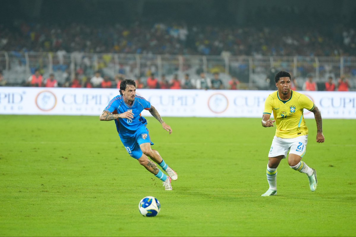 cupidlimited's tweet photo. A proud moment of leadership, sportsmanship &amp; the spirit of the game. ⚽

Honoured to have our Chairman, Mr. Aditya Kumar Halwasiya, present the coin in the toss ceremony for India 🇮🇳 vs Brasil 🇧🇷.

Proud to be a part of this memorable sporting moment! #IndiaVsBrasil https://t.co/H9eNXESCY1